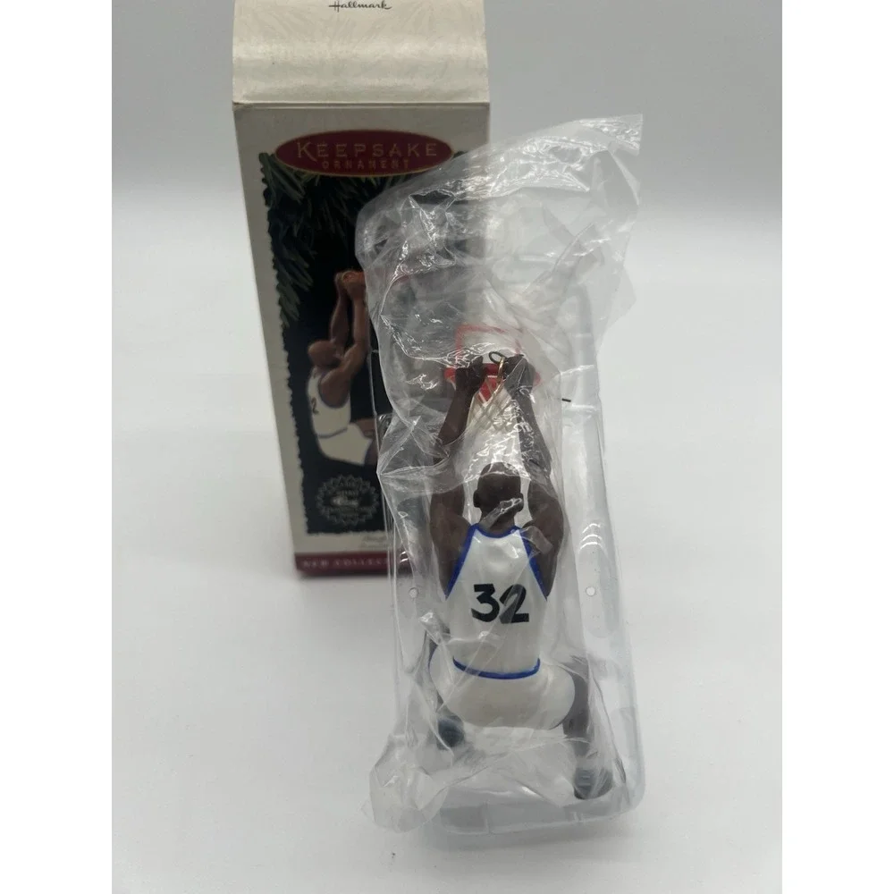 #2315 Hallmark 1995 Basketball Hoop Stars Shaquille O'Neal Ornament #1 in Series